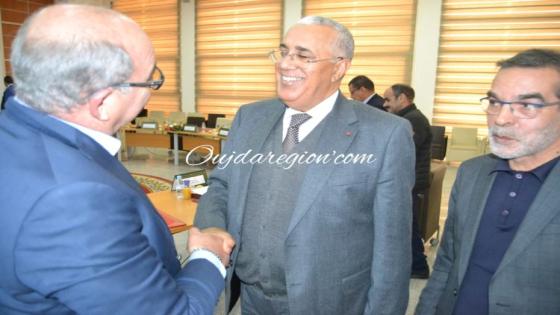 صوت وصور..الوالي الجامعي يعتبر مركز الاستثمار بالشرق نموذجا في جلب الاستثمارات وسيشكل منعطفا جديد ف 2024/2026