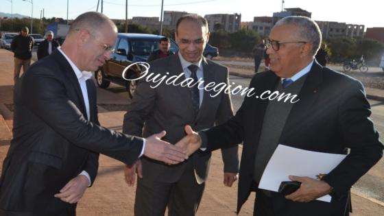صوت وصور..الوالي الجامعي ببني درار لتسريع برنامج التنمية وتحريك المشاريع المتعثرة