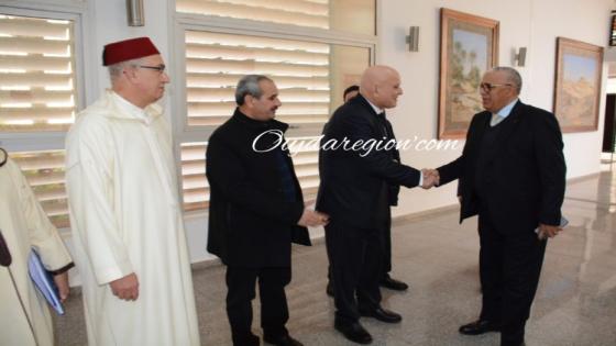 شاهدوا..الوالي الجامعي جمع مجلس وجدة وقالهم خاص التنافس يكون على تجويد خدمات المواطنين