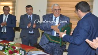 شاهدوا بوجدة..الوالي الجامعي يوقع اتفاقية للفحص الاجتماعي ل3800 أسرة بجهة الشرق