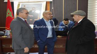 شاهدوا بوجدة..السماح للعدول الدخول لمنصة الامن الوطني لمواجهة منتحلي التزوير