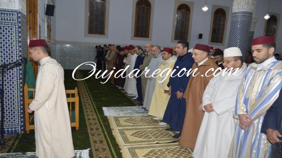 شاهدوا أول صلاة التراويح بوجدة قراءة رائعة بمسجد الاصلاح الجديد