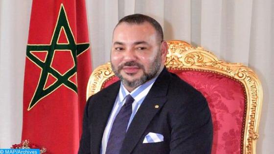جلالة الملك يهنئ في اتصال هاتفي مدرب الفريق الوطني واللاعبين المحليين إثر ظفر المغرب ببطولة أمم إفريقيا للاعبين المحليين 2021