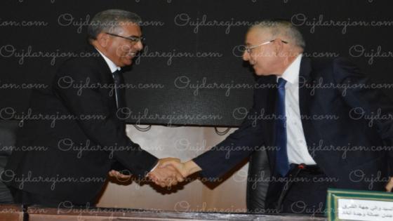 وجدة..الشركة الجديدة ديال المرافق تستهل بارجاع النقل المدرسي لسكته وهذا هو المدير العام لي تعين