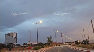 أضواء خضراء تزين طريق الحدود وجدة