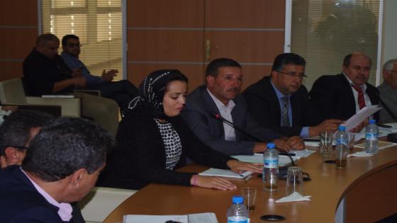 بالفيديو:الدمناتي تجيب عن مشكل انبعاث الروائح الكريهة بمطرح وجدة