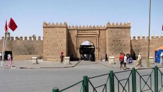 وجدة…”الحكرة” تطبع قرارات مسؤول مؤسسة للتعليم العالي