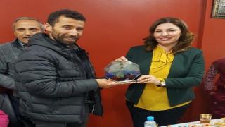 د.صباح الطيبي مدير جهة الشرق للشباب والرياضة تكرم فريق وجدة فوت