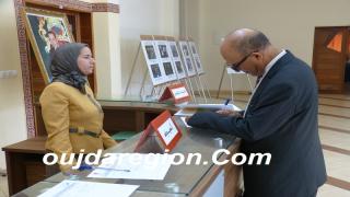 فيديو وصور..جامعة محمد الأول تخلق الحدث الدولي وتفتح ملف الهجرة واللجوء