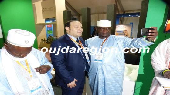 فيديو وصور..رواق مؤسسة الملتقى يعرف بالتربية الصوفية بالمعرض المغاربي للكتاب بوجدة