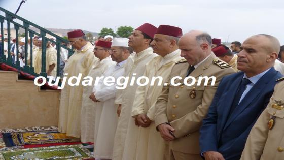 شاهدوا..الوالي الجامعي يؤدي صلاة عيد الفطر بمصلى سيدي يحي بوجدة