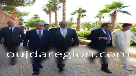 بالفيديو والصور..فجيج:بن الشيخ يشرف على تنصيب العامل الجديد