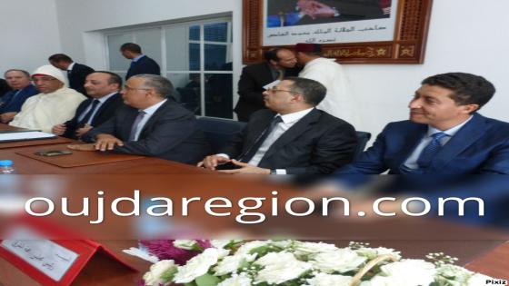 بالفيديو والصور..وزير الثقافة والاتصال ينصب عامل ادريوش