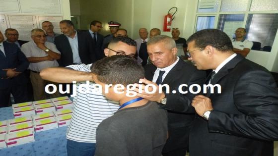 فيديو وصور..توزيع الات تصحيح السمع والنظارات بالمستشفى الاقليمي الدراق ببركان