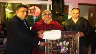 تاوريرت تكرم صاحبة مهنة المتاعب الصحفية سعادة أفندي