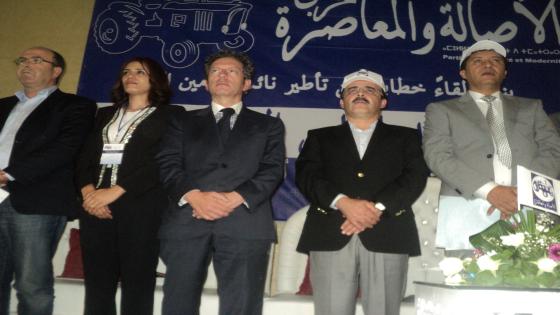 بالفيديو…إلياس العمري يؤطر مهرجان خطابيا لحزب الأصالة والمعاصر بوجدة PHOTOS