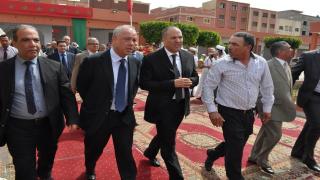 والي الجهة الشرقية وعامل بركان يفتتحان سـوق مبـروك ببركان
