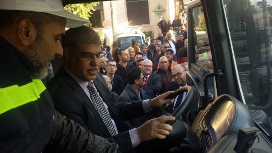 فيديو وصور…باشا وجدة يعطي رفقة حجيرة انطلاق أسطول جديد من شاحنات جمع النفايات والتنظيف