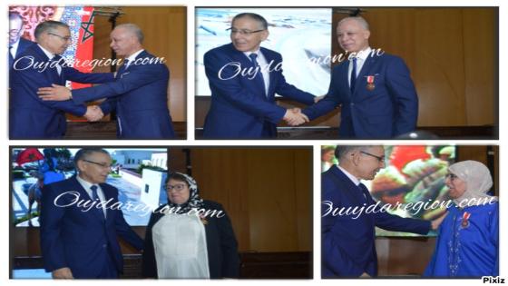 شاهدوا..خطيب والي جهة الشرق يوشح المنعم عليهم باوسمة ملكية