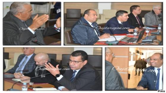 صوت وصور..الوالي الجامعي يترأس لقاء تتبع تنزيل مشاريع الطرق بوجدة