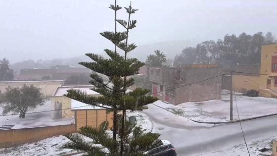 video تافوغالت تكتسي الأبيض